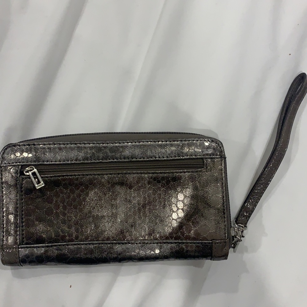 GUESS wallet - Picture 2 of 5
